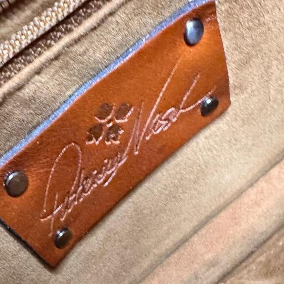 Patricia Nash Embossed Vintage Red Crocodile Leather Shoulder Bag Buckle closure - Picture 4 of 8